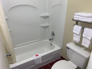 Double Room with Two Double Beds - Smoking room in Econo Lodge & Suites Clarksville