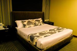 El Cielito Inn - Sta. Rosa