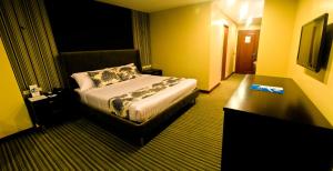 El Cielito Inn - Sta. Rosa