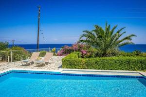 Anninata Villa Sleeps 6 Air Con WiFi Kefalloniá Greece