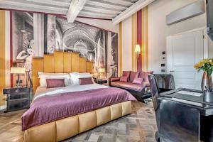 Deluxe Zimmer mit Kingsize-Bett und Blick auf die Kathedrale