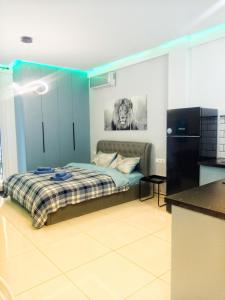 SOFOKLEOUS 57, STUDIO KATERINA IN KALLITHEA.