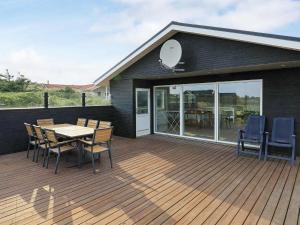 8 person holiday home in Ringk bing