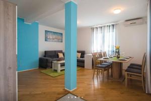 Comfortable apartment in Bartići