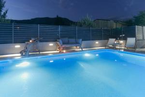 Luxury Villa Apartments MA&RO with heated , private pool