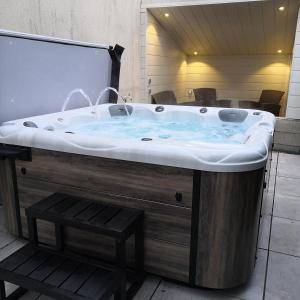 Maisons de vacances O Rethel Jacuzzi, Gite Ardennes : photos des chambres
