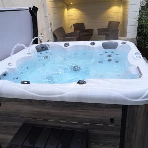 Maisons de vacances O Rethel Jacuzzi, Gite Ardennes : photos des chambres