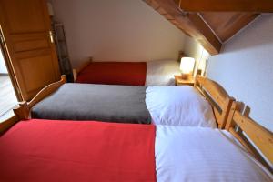 Appartements VAUJANYLOCATIONS - Claret II Apt 12 : photos des chambres