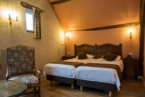 Hotels LOGIS HOTEL - Le Relais Saint Vincent : photos des chambres