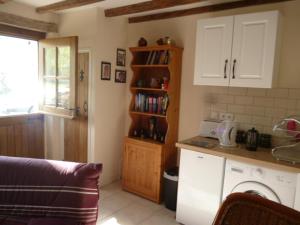 Old French Country Cottage for 2 nature lovers paradise