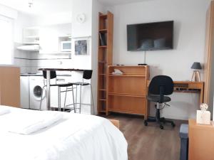 Studio Santa Monica - Climatisé - Piscine - Parking