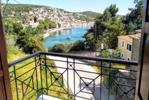 Pelion-Seaside Luxury House with parking Pelion Greece