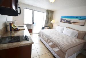 Apartment room in KV1201L Renovated 2463 Kuhio Ave Honolulu