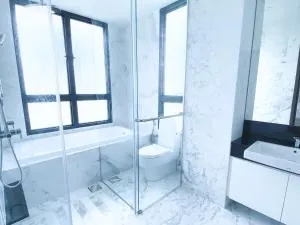 Marina View Resort by Nest Home [Bathtub & Seaview!] - Kampong Senibong