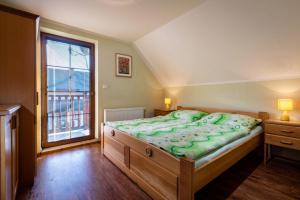 Chalupa Josta - 4 spálne - 3 kúpeľne - krytý altánok - skibus zastávka - wifi