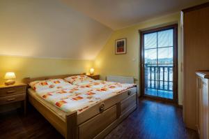 Chalupa Josta - 4 spálne - 3 kúpeľne - krytý altánok - skibus zastávka - wifi