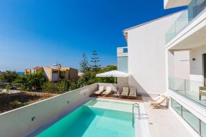 Villa Amelia I Free 9 seater mini van & pool