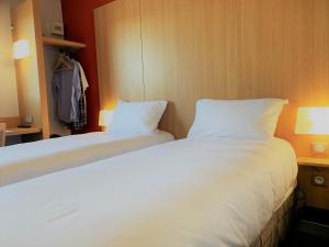 Hotels Kyriad Direct Clermont Ferrand Nord Gerzat : Chambre Lits Jumeaux