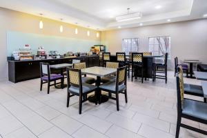 La Quinta by Wyndham DFW Airport West - Bedford