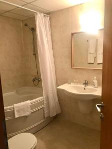 ASPEN GOLF APARTMENTS