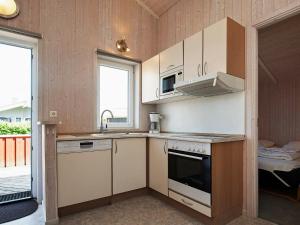 6 person holiday home in GROEMITZ