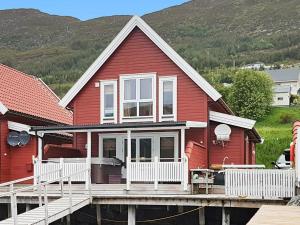 Four-Bedroom Holiday home in Gursken 3
