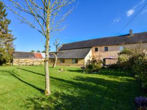 Maisons de vacances Holiday home with pretty terrace and garden, near the Paimpont forest : photos des chambres