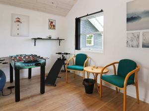 8 person holiday home in Hadsund