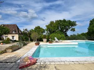 Maisons de vacances Luxurious Mansion in Aquitaine with Swimming Pool : photos des chambres