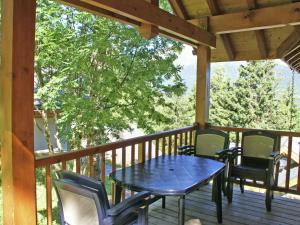 Chalet in Huez near Ski Slope