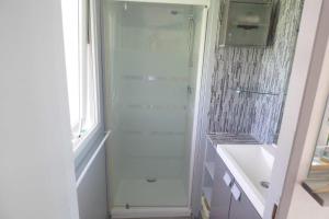 Maisons de vacances MAS MAURANE-Le Platane avec SPA prive aux portes d'ARLES : photos des chambres