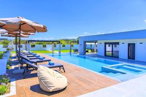 Villa Solaris Heated Pool & Jacuzzi Chania Greece