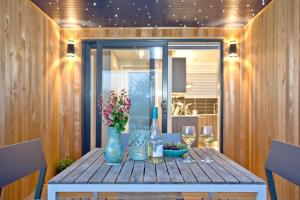 Pamelas Meadow, Strawberryfield Park