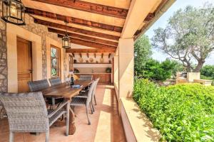Villa Els Baladres by Sealand Villas