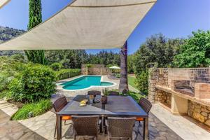 Villa Llenyater by Sealand Villas