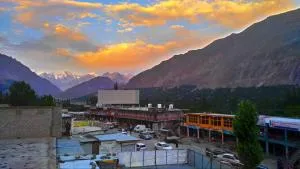 Oshoo E Haa - 吉尔吉特