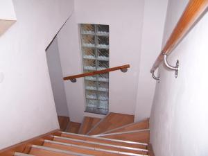 Akacia Apartment - FREE INSIDE PARKING, 2 bedrooms, garden, next to centre