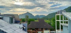 1st House of Happiness at Khao Yai 1-4 bed open 1 bedroom for each 2 adults