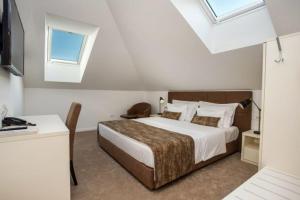 Double or Twin Room - Annex room in Hotel Rotondo