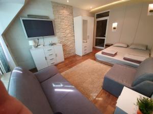 Apartment For You