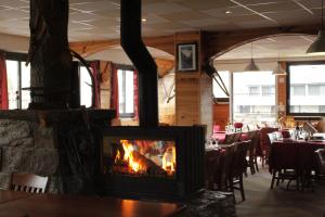 Hotels O CHALET 1700 chalet FFS : photos des chambres