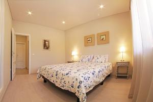 Few Steps to the Beach