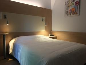 Hotels Hotel Cantosorgue : photos des chambres