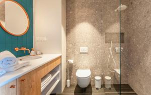 Megi & Greg Apartments