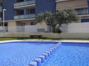 AT259 Muy bien equipado y con piscina, playa a 200m