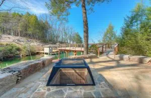 Dragonfly Cove - Bumpass