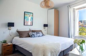 Prime Location Hyper Center Ideal for Couples & Families - Walk Everywhere - SMART by Totolulucannes