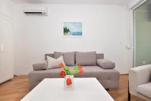 Sunshine Apartment