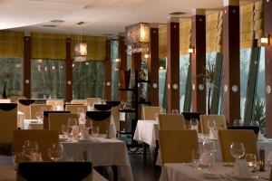 Holiday Beach Budapest Wellness Hotel with Sauna Park