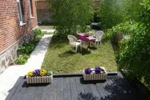 farbenfrohe,ruhige Ferienwohnung - Groß Haßlow